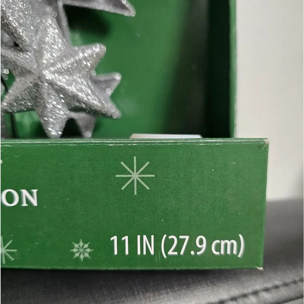 NEW! LED Projection Snowflakes Christmas Tree Topper Silver 11